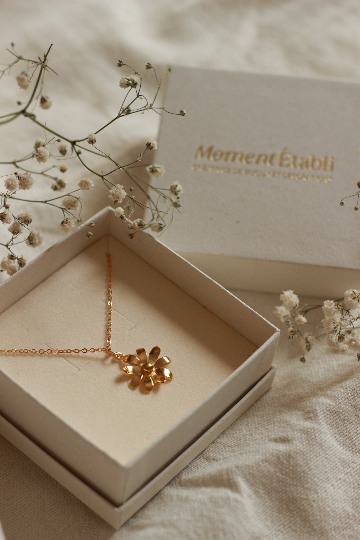 Collier Bellis